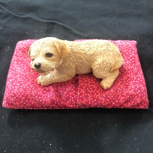 Sandicast Winking Golden Retriever - Picture 2 of 4